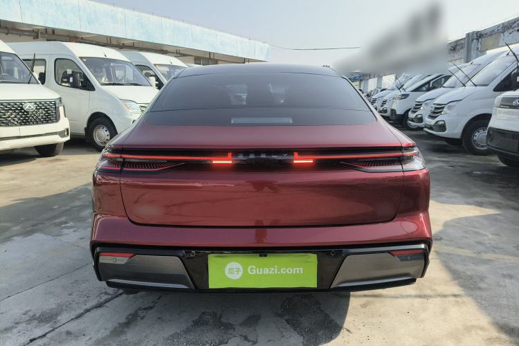 Used  E8 2024 550 km Range Rear-Drive Dragon Edition