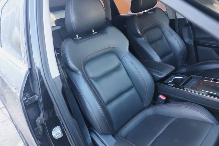 Used  Zhuifeng 2020 Chasing the Waves Edition 1.5T CVT Starry Edition
