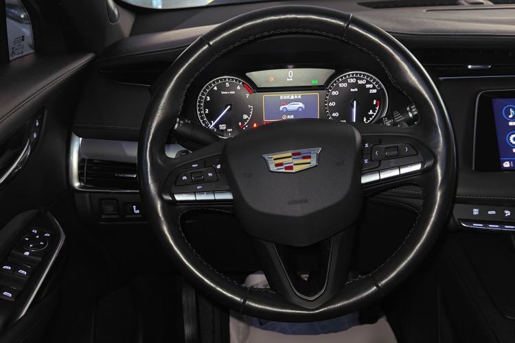 Used Cadillac XT4 2021 28T Two-Wheel Drive Leading Version