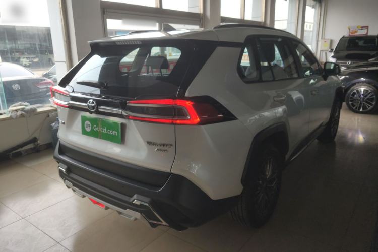 Used Toyota Wildlander 2023 2.0L CVT Four-Wheel Drive Luxury PLUS Edition
