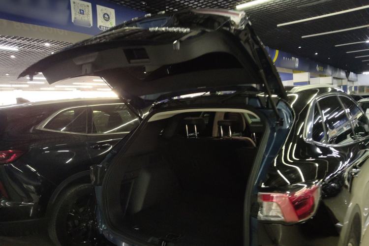 Used Ford Escape 2020 EcoBoost 245 Two-Wheel-Drive Titanium Edition
