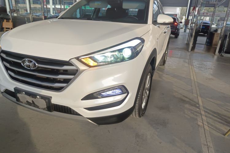 Used Hyundai Tucson 2018 1.6T Dual-Clutch Two-Wheel Drive 15th Anniversary Special Edition