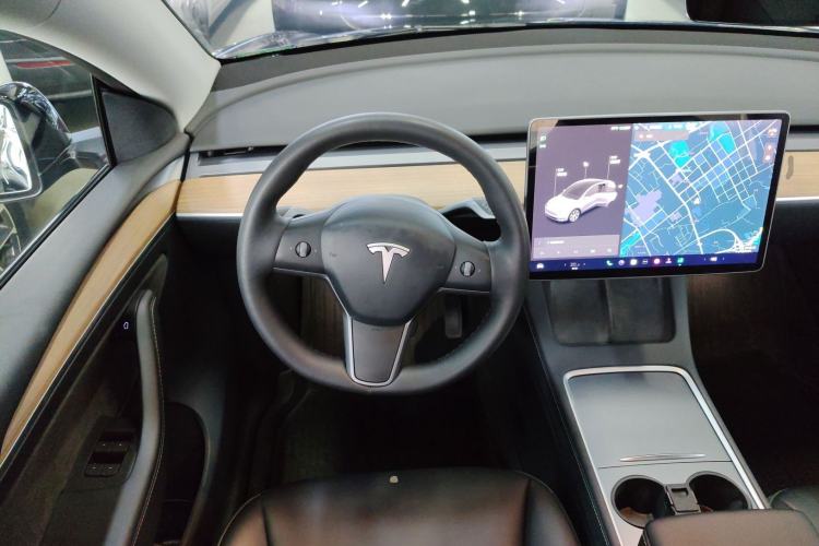 Used Tesla Model Y 2021 Standard Range Rear-Wheel Drive Version