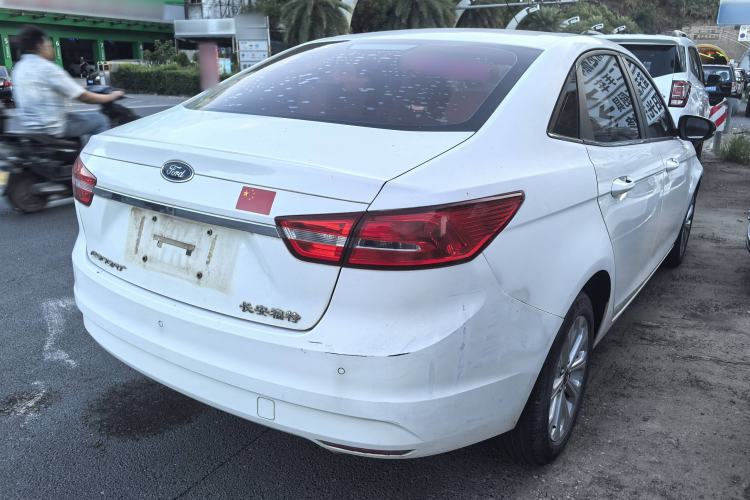 Used Ford Escort 2015 1.5L Automatic Fashion Model
