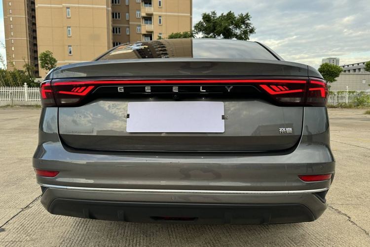 Used Geely Auto Emgrand 2022 4th Generation 1.5L CVT Flagship Model
