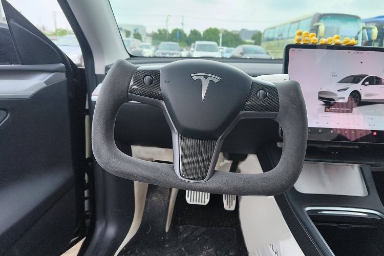 Used Tesla Model Y 2024 Rear-Wheel-Drive Version
