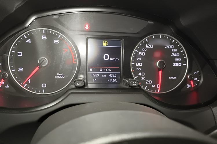 Used Audi Q5 2017 Plus 40 TFSI Technology Model
