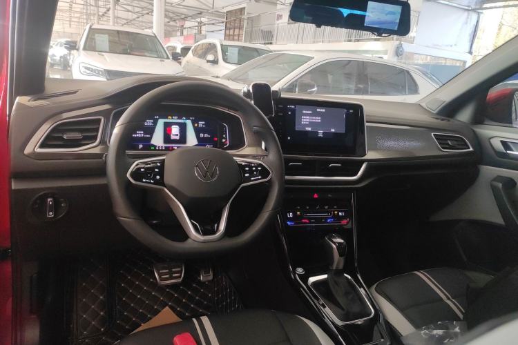 Used Volkswagen T-ROC 2023 300TSI DSG Two-Wheel-Drive Chen Guang Edition