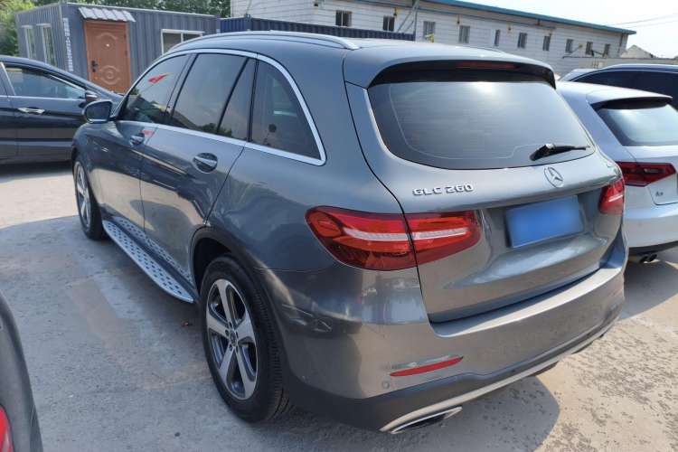 Used Mercedes-Benz GLC 2017 GLC 260 4MATIC Luxury Model
