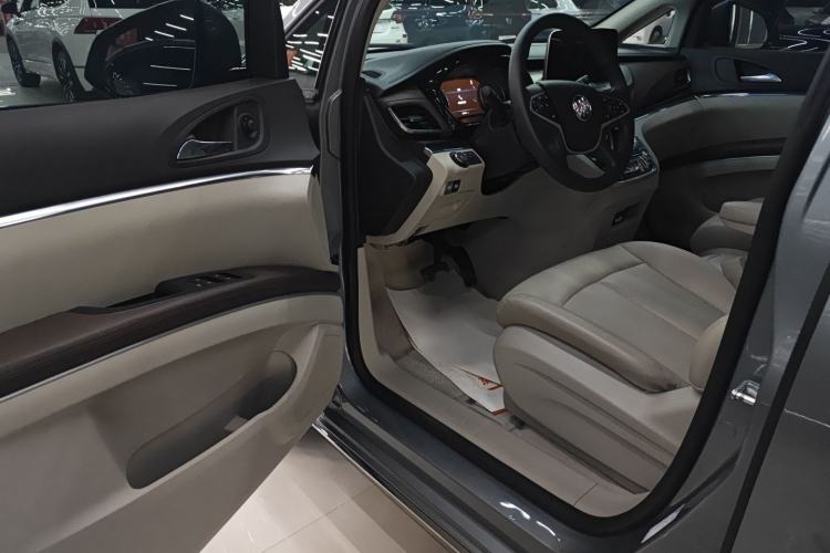 Used Buick GL8 2023 Land Executive Class Smart Enjoyment Model
