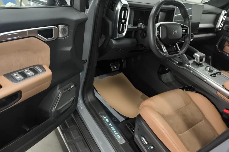 Used JETOUR Traveler 2023 2.0T All-Wheel Drive CrossPRO+
