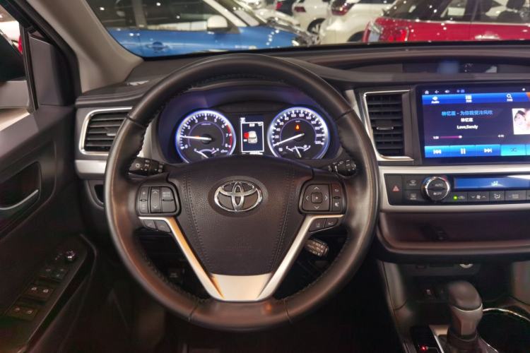 Used Toyota Highlander 2018 2.0T Four-Wheel Drive Luxury Edition 7 Seats China V Emission Standard
