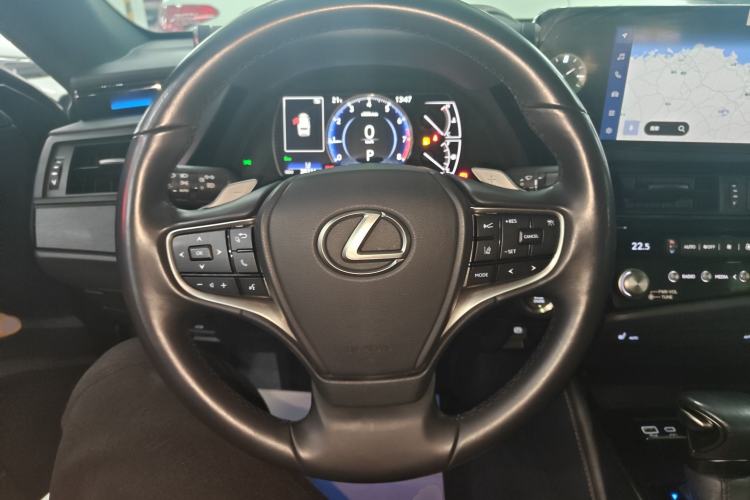 Used Lexus ES 2023 200 Excellence Edition
