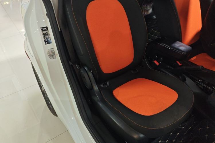 Used  fortwo 2015 1.0L 52 kW Hardtop Passion Edition
