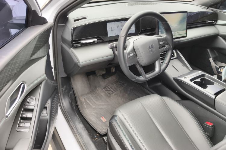 Used BYD Qin L 2025 EV 545KM Beyond Version
