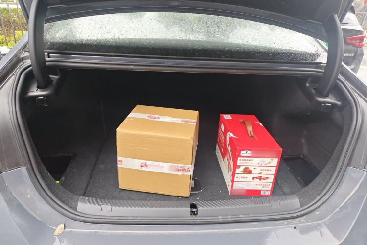 Used BMW i5 2024 eDrive 35L Luxury Package
