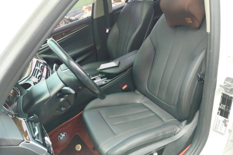 Used BMW 5 Series 2018 525Li Luxury Package
