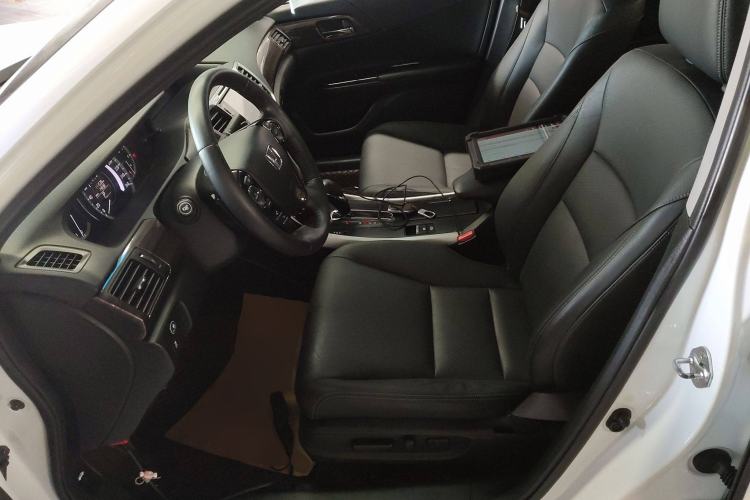 Used Honda Accord 2016 2.4L Luxury Edition
