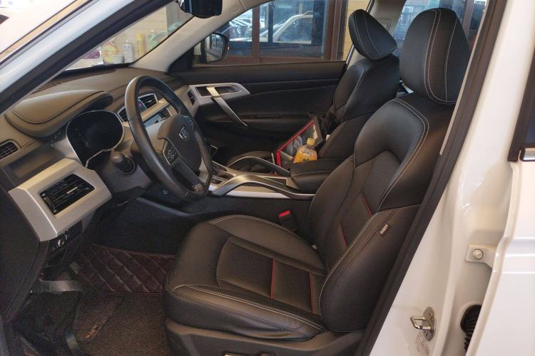 Used Geely Auto Emgrand X7 Sport 2018 1.8TD Automatic Two-Wheel Drive Smart Connect 4G Internet Edition
