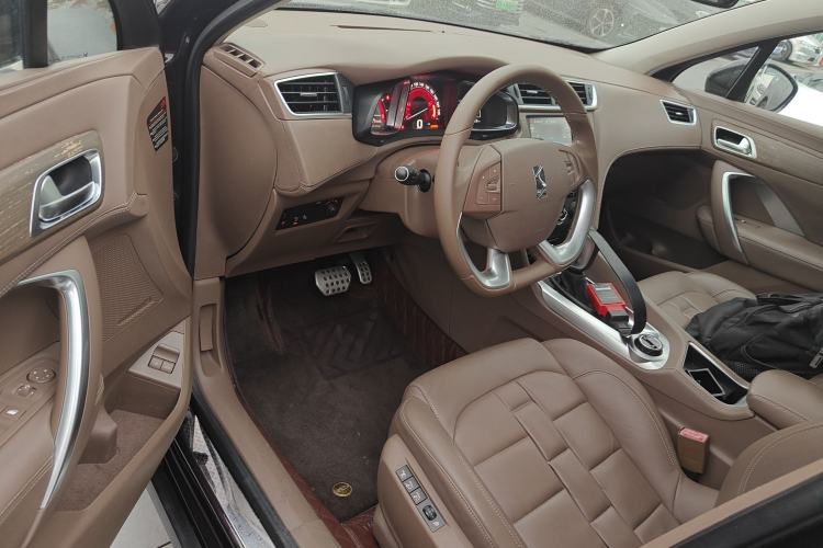 Used  6 2014 1.6T Prestige Edition THP200