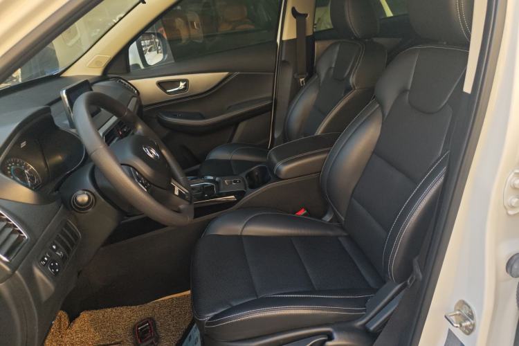 Used Dongfeng Fengon S560 2018 1.8L CVT Elite Model 7 Seats