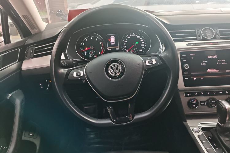 Used Volkswagen Variant 2018 380TSI Two-Wheel Drive Comfort Edition
