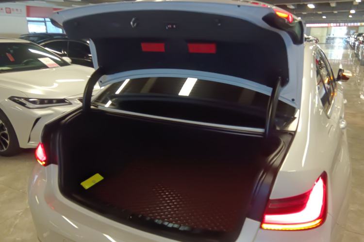 Used BMW 3 Series 2023 325Li M Sport Package