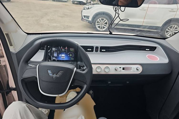 Used Wuling Hongguang MINIEV 2022 Macaron Fashion Edition Lithium-Nickel-Cobalt-Alpha-oxide
