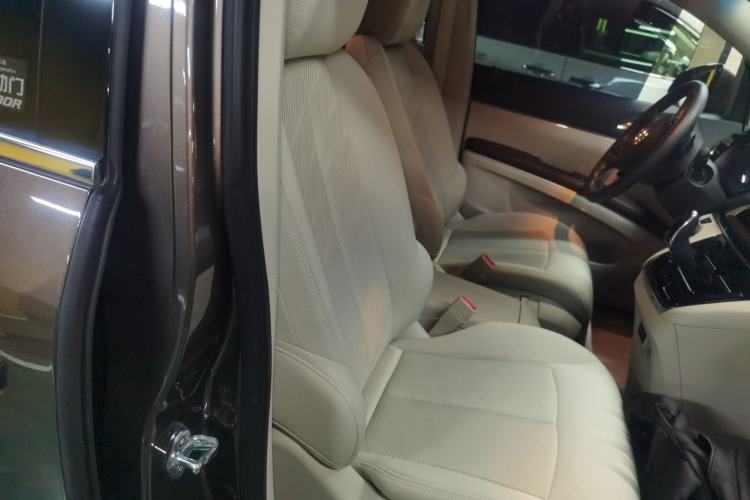 Used Buick GL8 2023 Land Executive Class Smart Enjoyment Model
