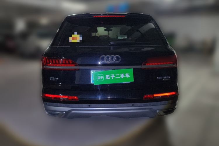 Used Audi Q7 2021 55 TFSI quattro S line Sport model

