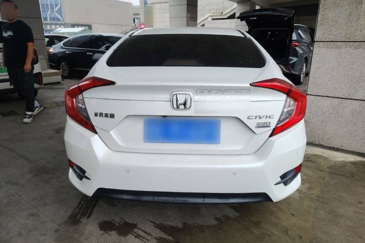 Used Honda Civic 2016 220TURBO CVT Luxury Edition
