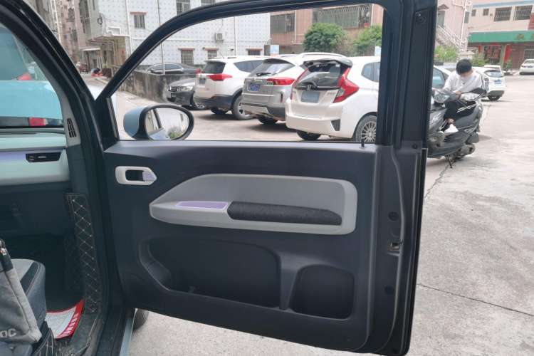 Used Chery QQ Ice Cream 2022 170km Sundae Phosphate Lithium-Ion