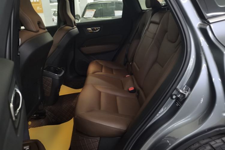 Used Volvo XC60 2020 T5 4x4 Smart Luxury Edition