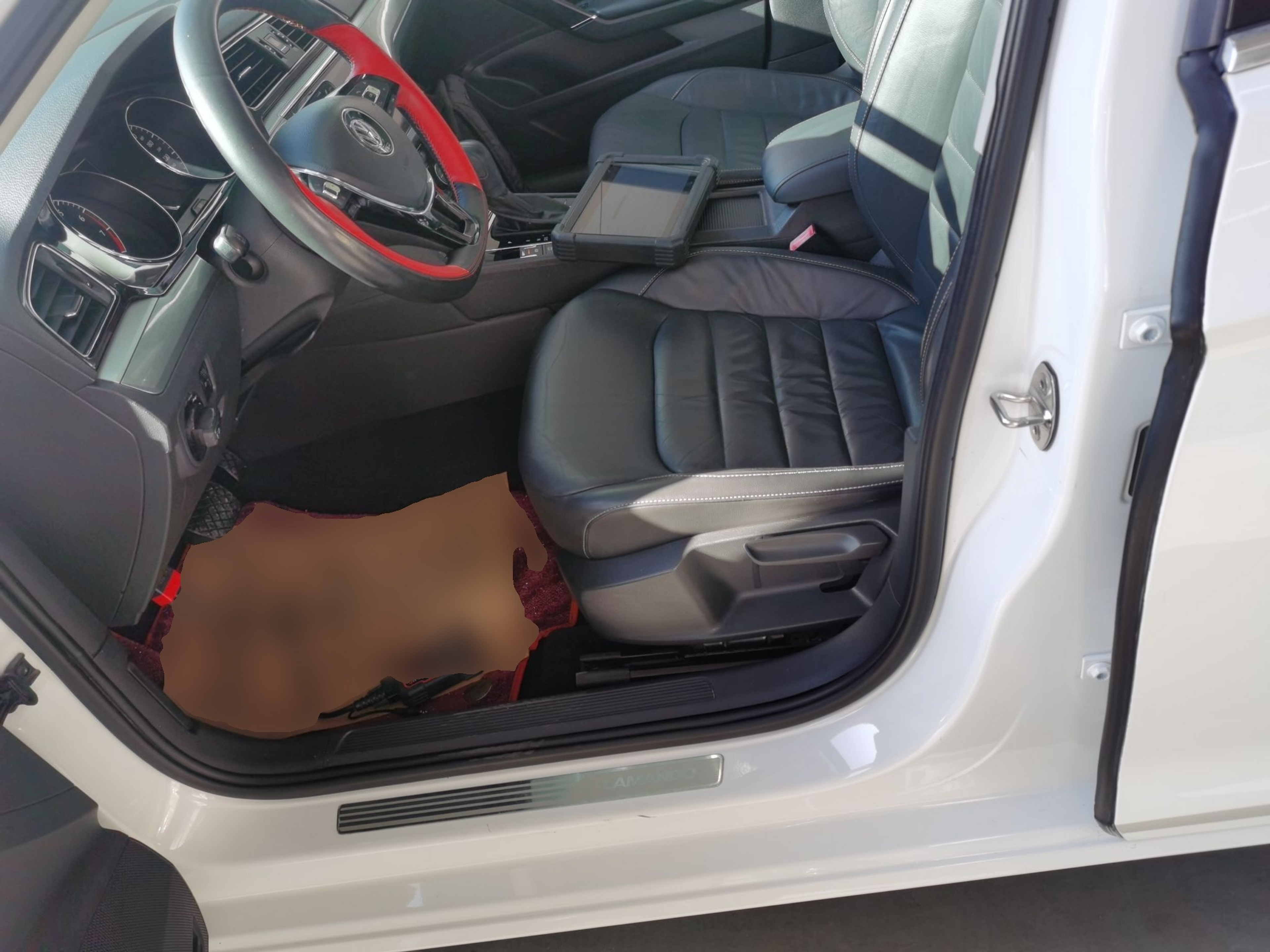 Переднее сиденье в автомобиле