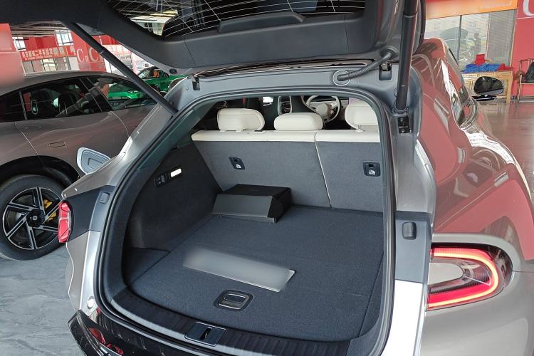 Used  YU7 2025 Ultra-Long Range Rear-Wheel Drive Version
