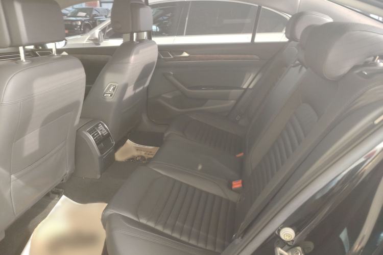 Used Volkswagen Magotan 2019 330TSI DSG Leading Edition China V Standard
