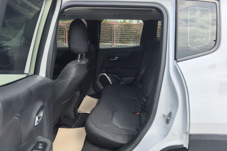 Used  Renegade 2016 1.4T Automatic Jingneng Edition
