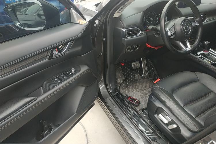 Used Mazda CX-5 2022 2.5L Automatic Two-Wheel Drive ZhiZun Version
