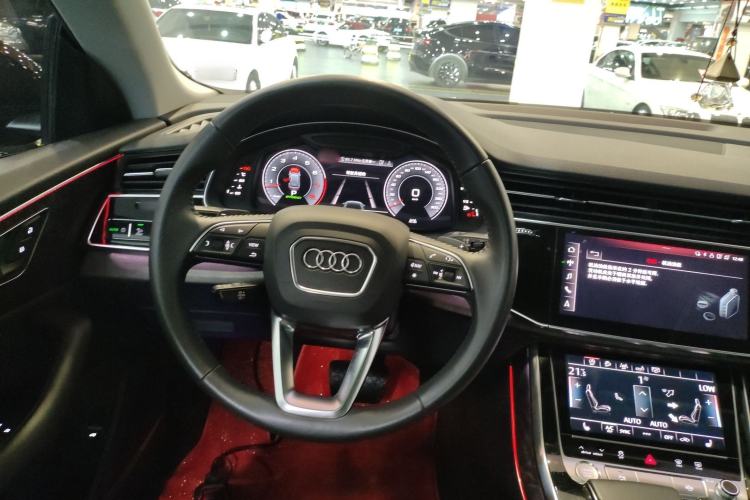 Used Audi Q8 2019 55 TFSI Luxury Dynamic Model
