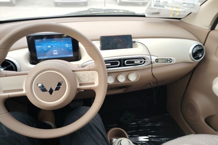 Used Wuling Hongguang MINIEV 2025 Four-Door Version Advanced Edition
