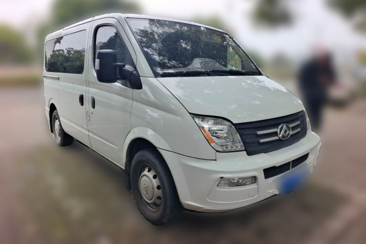 Used SAIC MAXUS Xintu V80 2023 2.0T Manual Classic Aoyuntong Short Wheelbase Ultra-Low Roof 5/6-Seater