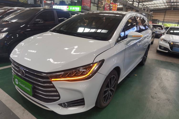 Used BYD Song MAX 2018 1.5T Automatic Smart Connect Elite Model with 6 Seats
