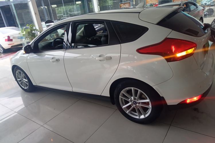 Used Ford Focus 2017 Hatchback EcoBoost 125 Automatic - Ultra-Powerful Style Edition with Smart Drive Features
