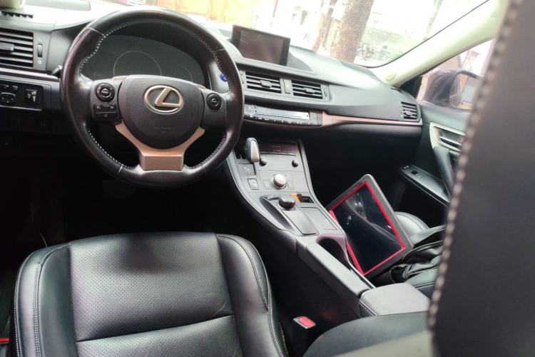 Used Lexus CT 2014 CT200h Comfort Edition Monochrome