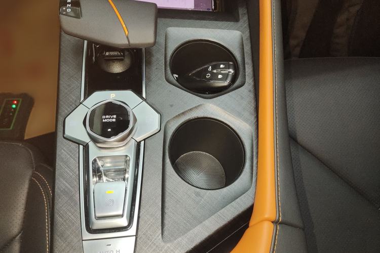 Used Changan UNI-V 2022 1.5T Prestige Version
