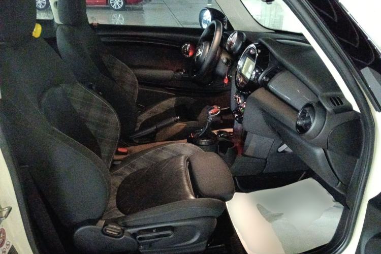 Used  MINI 2016 1.5T COOPER
