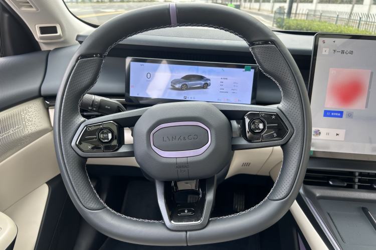 Used Lynk & Co 07 2024 EM-P 126 Long-Range Intelligent Driving Ultra
