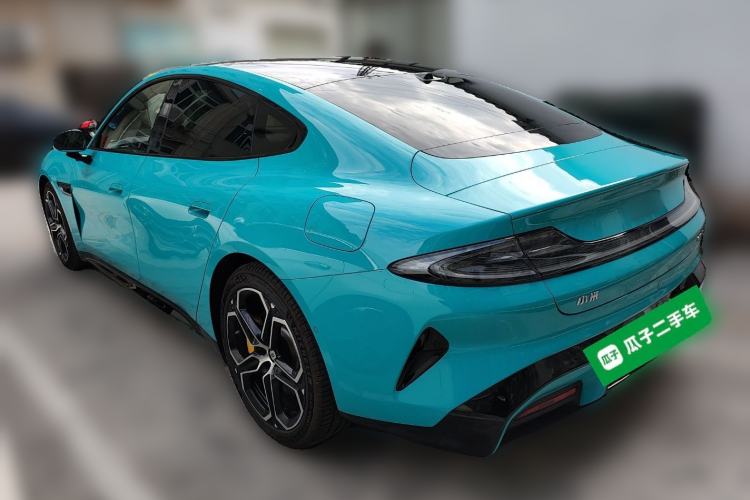 Used Xiaomi Auto SU7 2024 Four-Wheel Drive Ultra-Long Range Advanced Intelligent Driving Max Edition