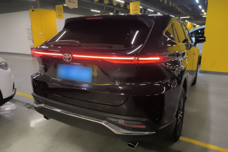 Used Toyota Harrier 2022 2.0L CVT Two-Wheel Drive Entry Version
