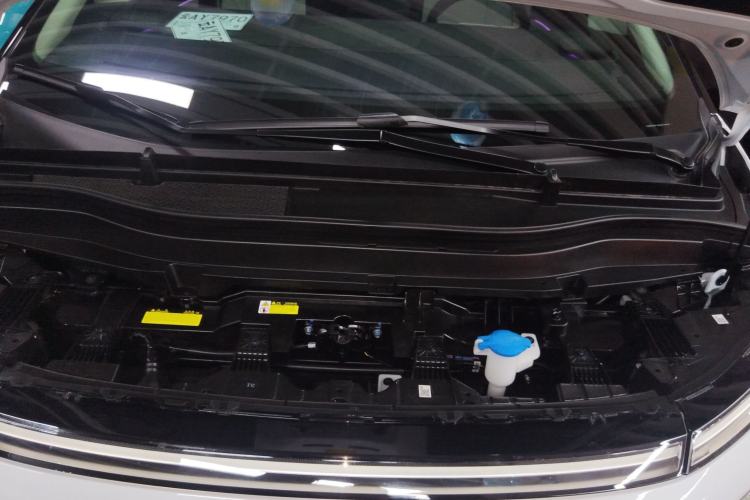 Used XPeng X9 2024 702 Ultra-Long Range Max